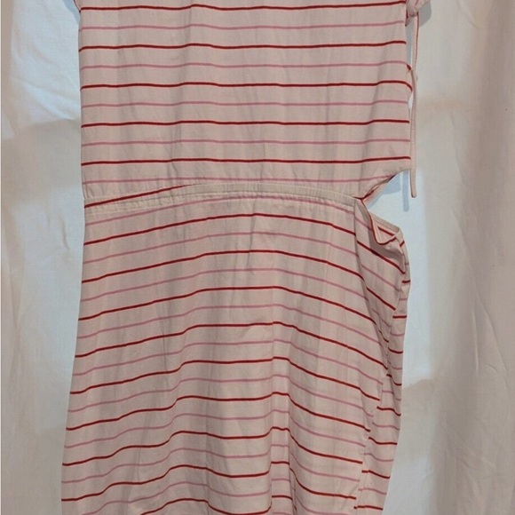 Parker White and Red Mini Dress with Asymmetrical Ruffled Design - Picture 3 of 3